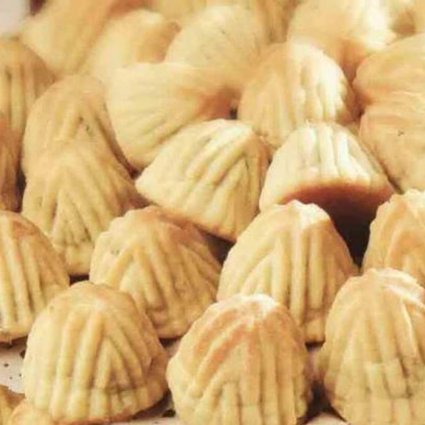 طريقة المعمول بطحين الفرخة